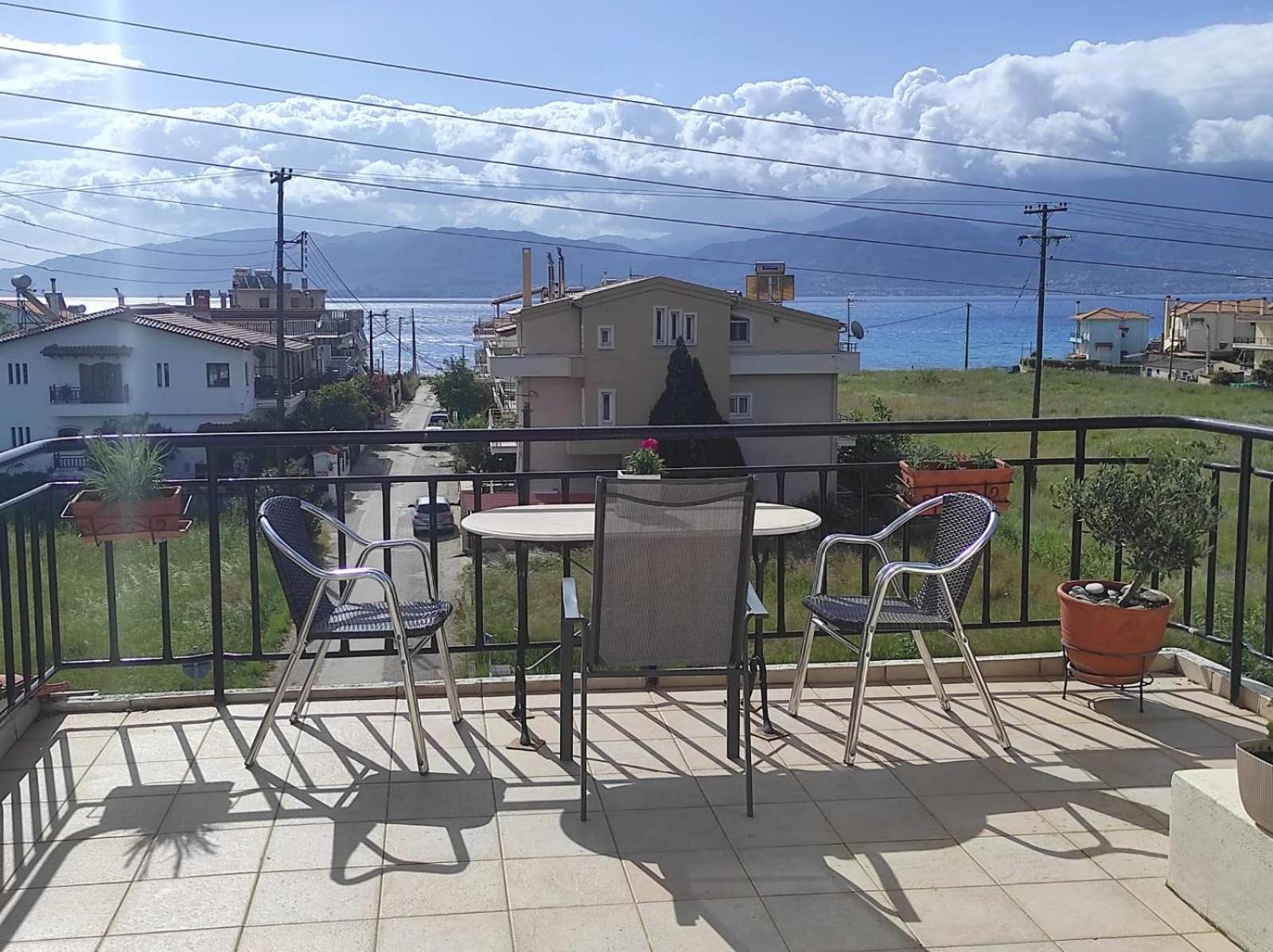 נפפקטוס Lena S Apartment מראה חיצוני תמונה